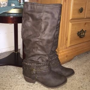 New Charlotte Russe brown boots