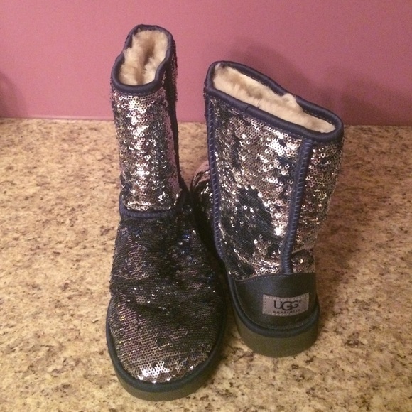 UGG Australia classic short sparkle boot
