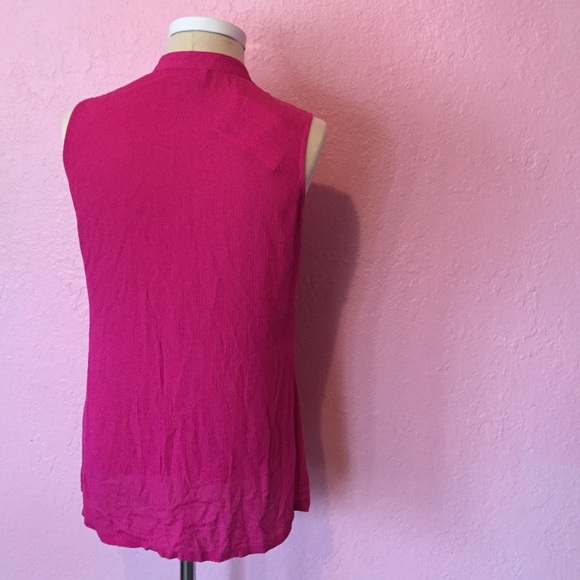 Fushia Sleeveless Top - Picture 2 of 4