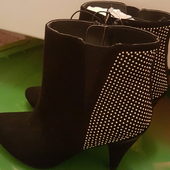 Forever 21 Ankle booties