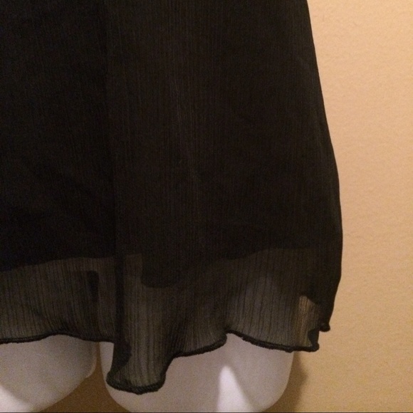 Top - Picture 2 of 3