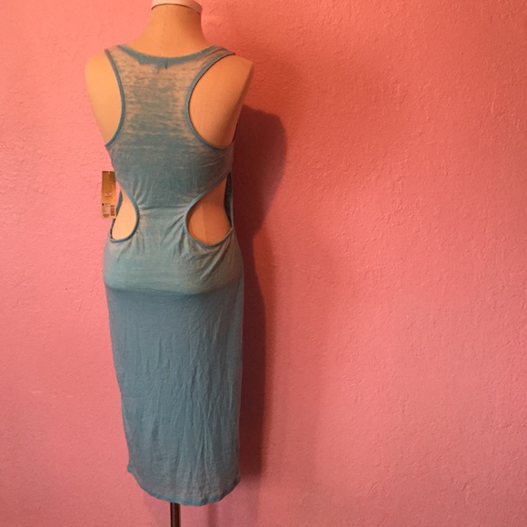 Long Sleeveless Dress - Picture 2 of 3