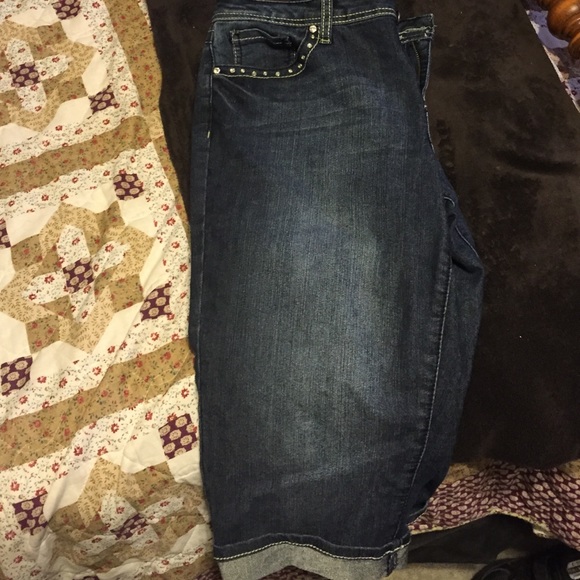 Blue Capri jeans