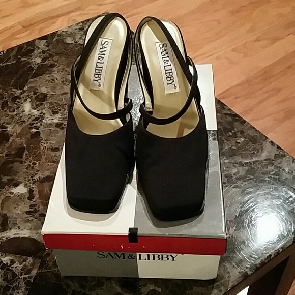 Sam & Libby Shoes - Sam & Libby Navy Microfiber Pumps Size 7.5