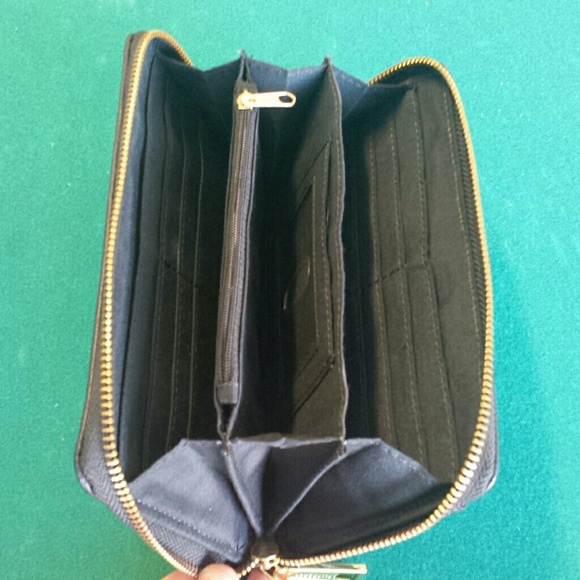 Liz Claiborne navy wallet