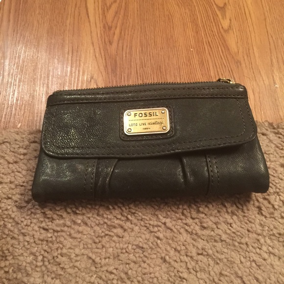 Fossil wallet