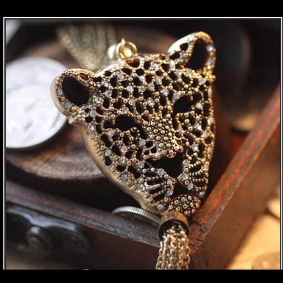 Jewelry - 💥NEW💥Leopard Head Chain Bracelet