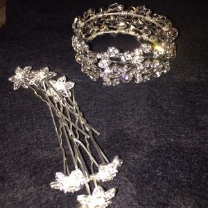 Wedding set hair pins and bracelet