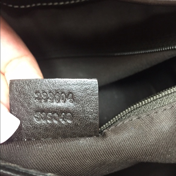 Authentic Gucci hobo canvas bag - Picture 2 of 4