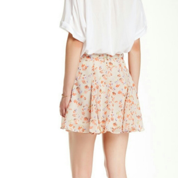 BCBGeneration multi-colored print skirt - Picture 3 of 3