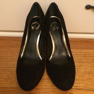 C Wonder Suede Black Pumps Size 9