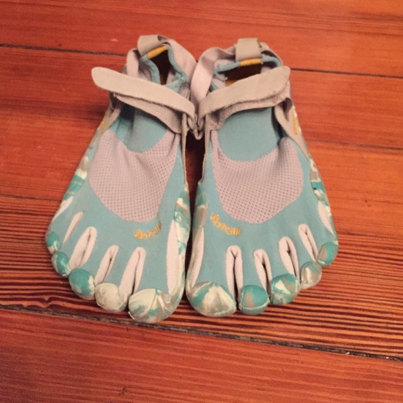 Vibram FiveFinger running shoes