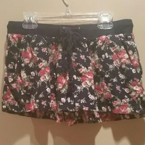 NWOT Flowy shorts