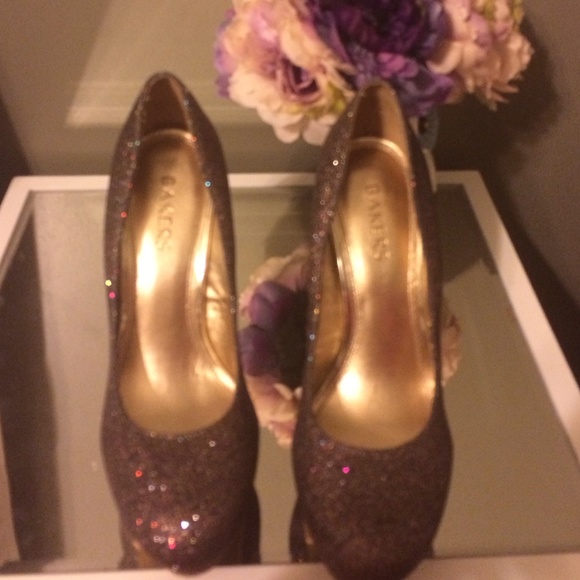 Multicolored glittery pumps from Bakers. - Picture 3 of 4