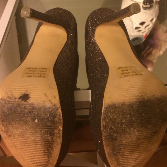 Multicolored glittery pumps from Bakers. - Picture 4 of 4