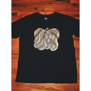 UNIQLO Yayoi Kusama t-shirt