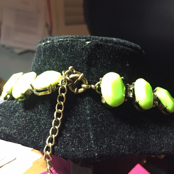 NEW Rhinestone Necklace - Picture 3 of 3