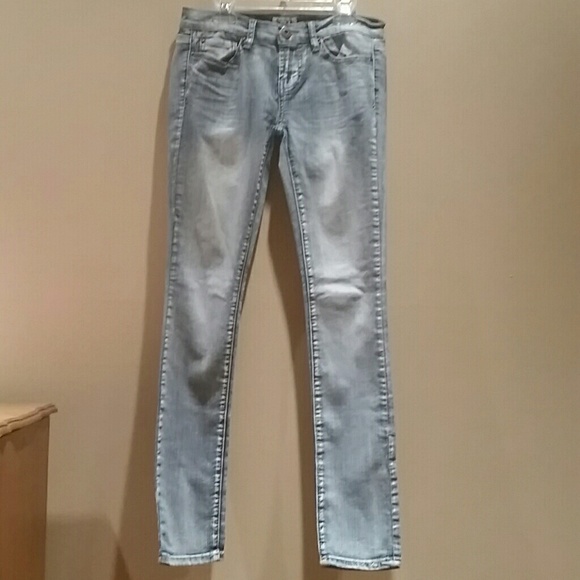 Light wash jeans
