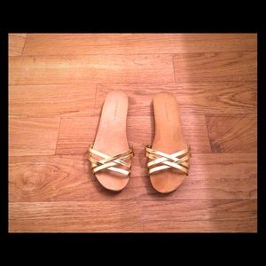 Delicate gold Strappy footbed sandals