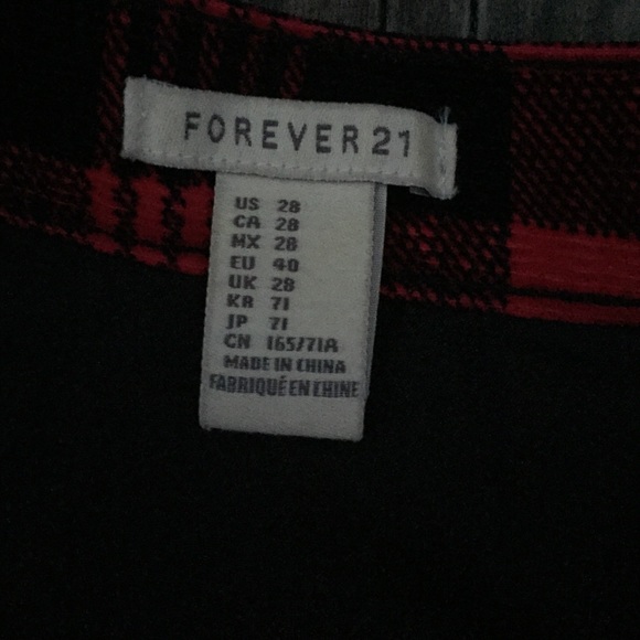 Corduroy plaid black and red high waisted skirt - Picture 2 of 3
