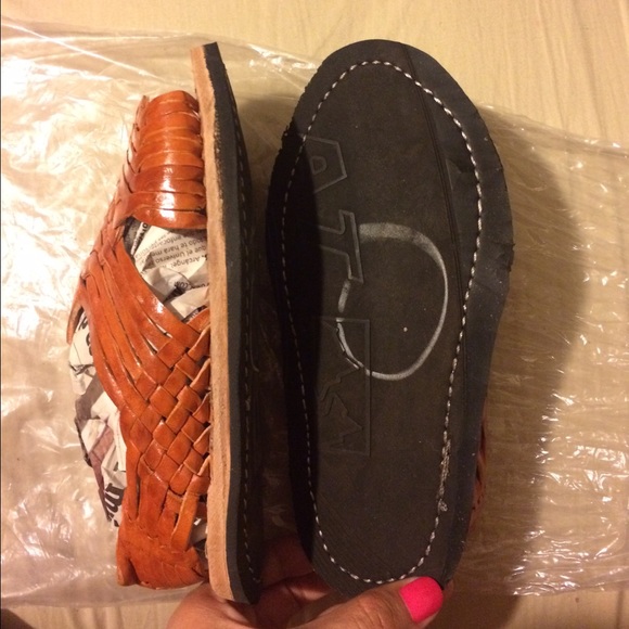 Mexican Sandals - Picture 2 of 3