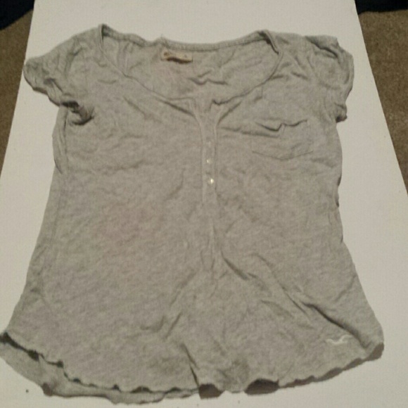 Hollister Short Sleeve - Picture 1 of 1