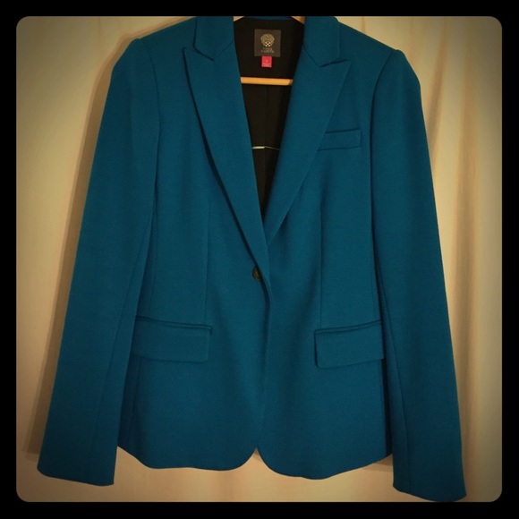 Vince Camuto single button blazer