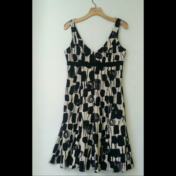 3 day sale....Nine West V-Neck Dress Size 10