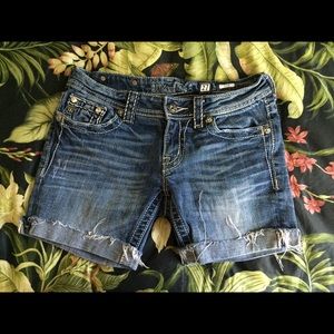 Miss Me Shorts size 27