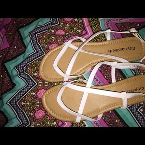 Cute white never worn sandals