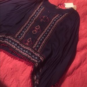Navy embroidery top!!