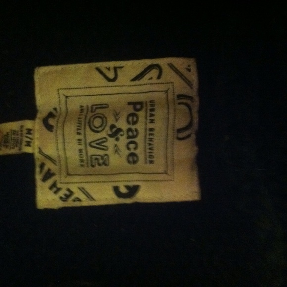 Peace and Love pancho/sweater medium. - Picture 2 of 4