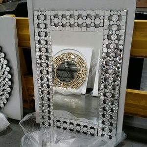 Wall mirror