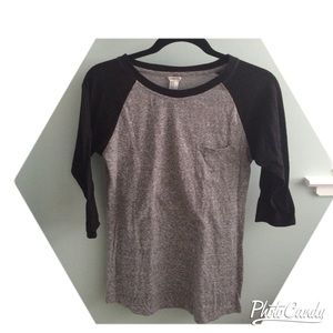 Grey forever 21 baseball tee!
