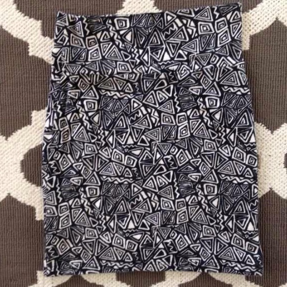 Black and white tribal print skirt