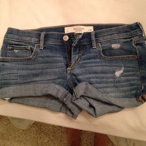 Never worn before Abercrombie denim shorts