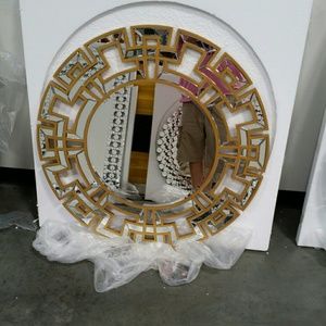 Wall mirror