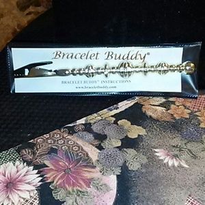 Bracelet Buddy