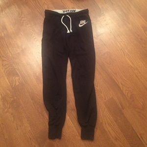 Nike Sweatpants