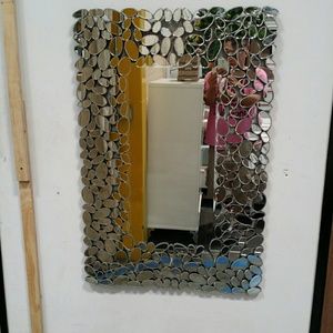Wall mirror