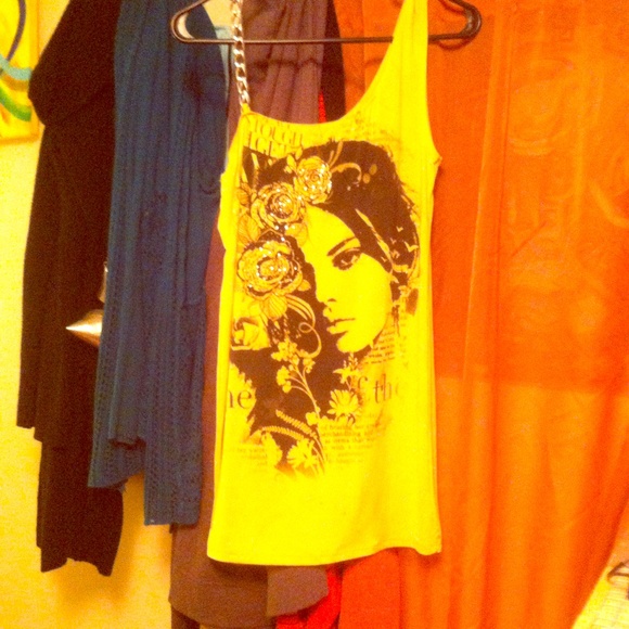 Large Point brand Groovy Tank