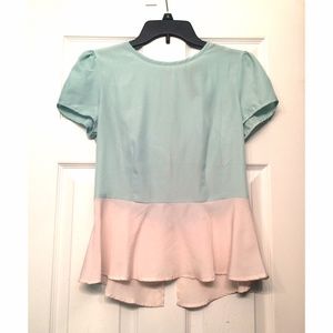 Adorable teal/white silky peplum top!
