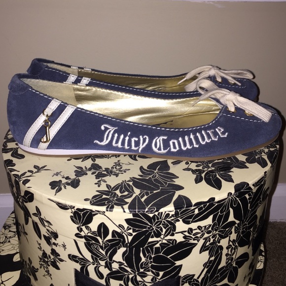 Juicy Couture Flats