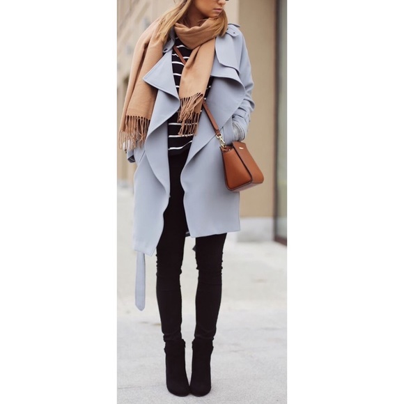 Accessories - ❌SOLD❌🎉HP 8/7/15 🎉 Nude Colored Pashmina Scarf