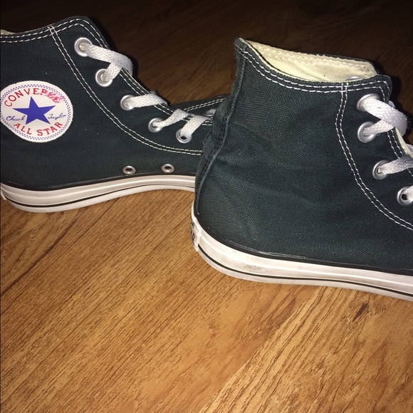 Black and white converse