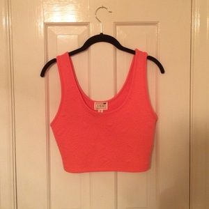 Cropped tank top