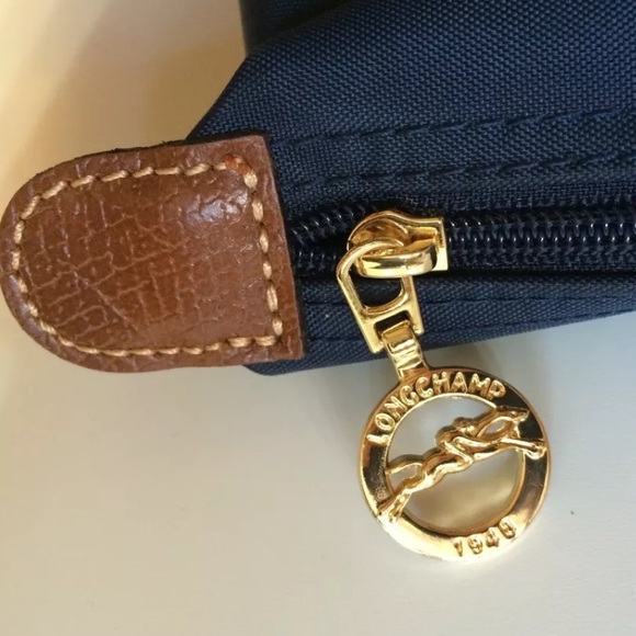 🚫 SOLD ON MERC 🚫 - Picture 3 of 4