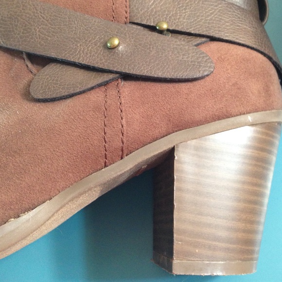 Dark brown ankle boots - Picture 3 of 4