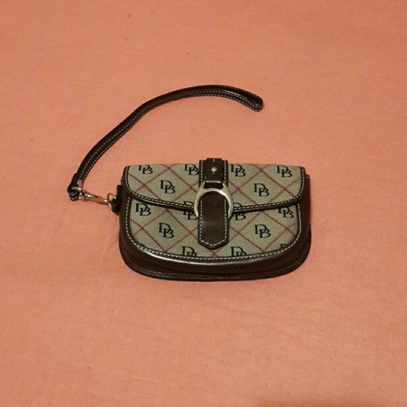 DOONEY & BOURKE  WRISTLET - Picture 1 of 4