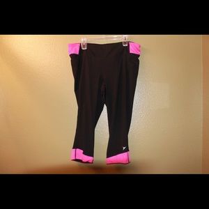 Capri leggings (exercise pants as well)